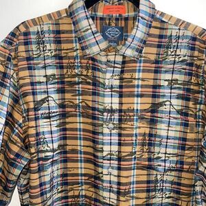 St. John’s Bay performance Men’s L comfort stretch Hiking Camping outdoors shirt